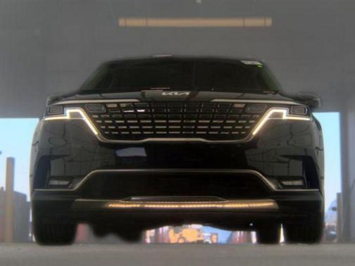 Aurora Black Pearl 2024 Kia Carnival SX Prestige