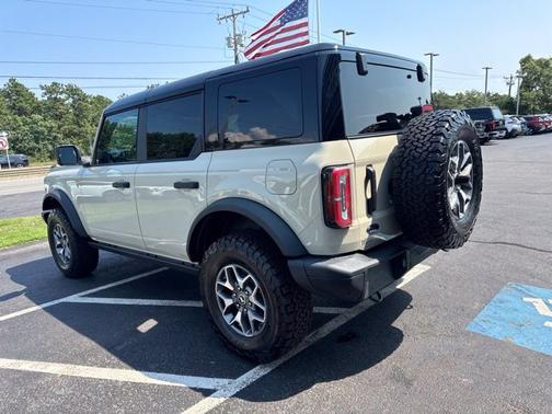 Desert Sand 2025 Ford Bronco Badlands