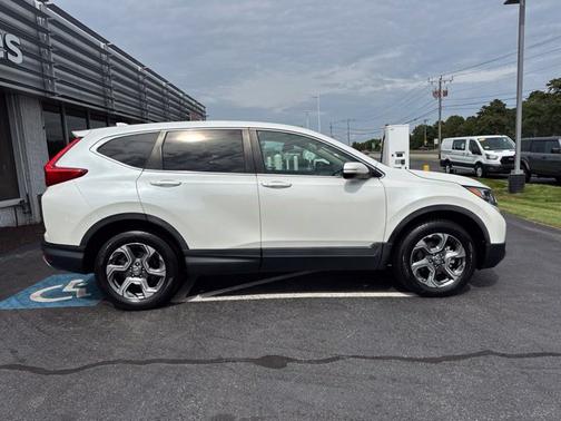 White Diamond Pearl 2018 Honda CR-V EX