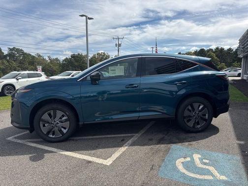 2025 Nissan Murano SL