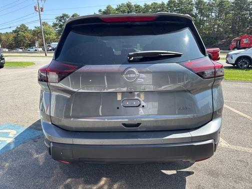 2025 Nissan Rogue S