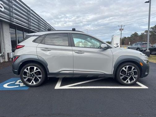 2022 Hyundai KONA Limited