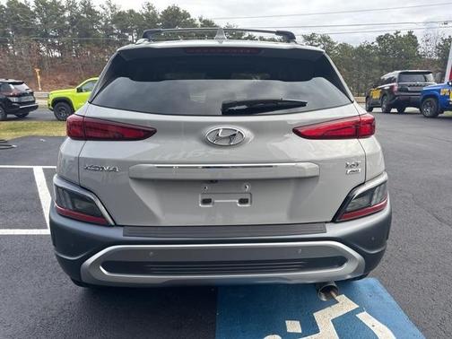2022 Hyundai KONA Limited