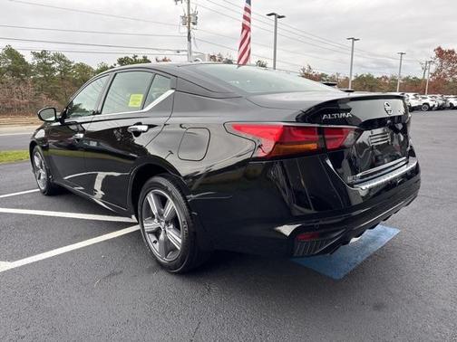 2022 Nissan Altima 2.5 SL