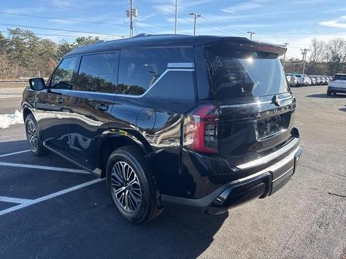 2025 Nissan Armada Platinum