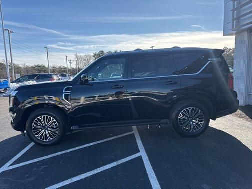 2025 Nissan Armada Platinum