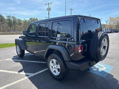 Black Clearcoat 2022 Jeep Wrangler Unlimited Sport