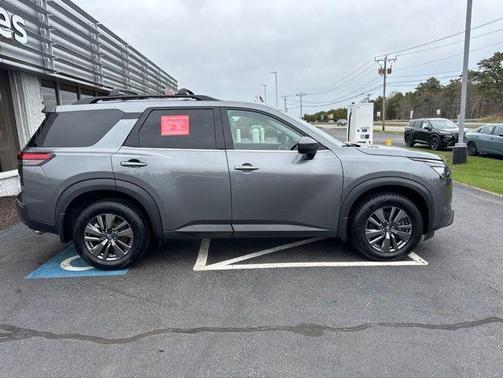 Gun Metallic 2023 Nissan Pathfinder SV