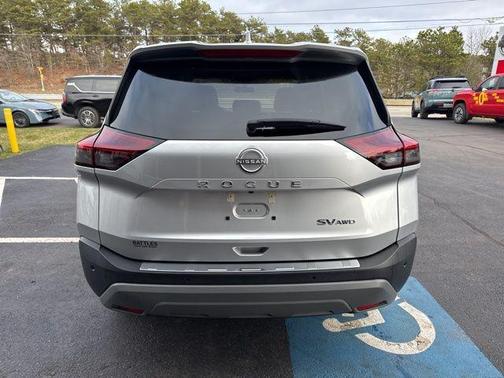Brilliant Silver Metallic 2023 Nissan Rogue SV