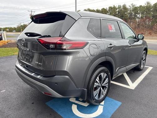 2022 Nissan Rogue SV