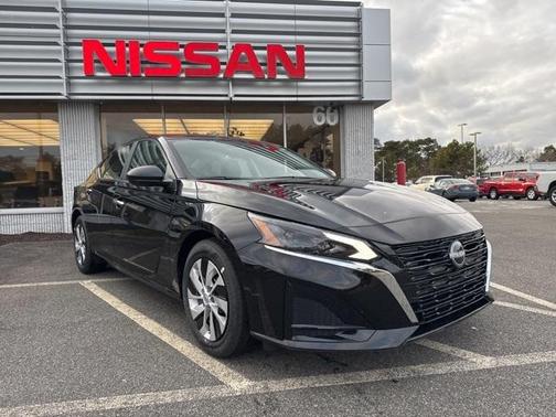 2025 Nissan Altima S