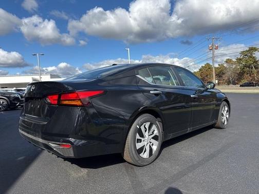 2025 Nissan Altima S