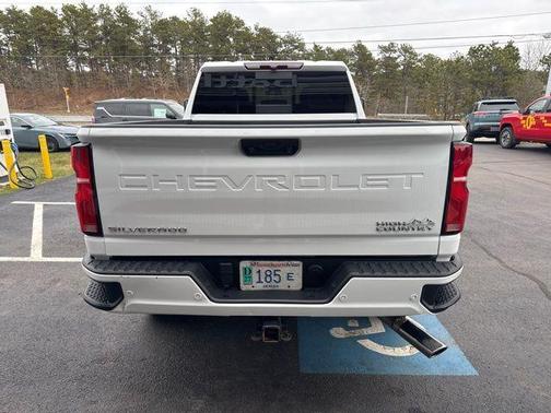 Summit White 2024 Chevrolet Silverado 2500 High Country