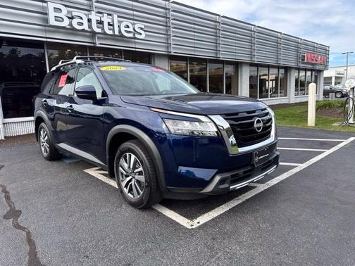 Deep Ocean Blue Pearl 2024 Nissan Pathfinder SL