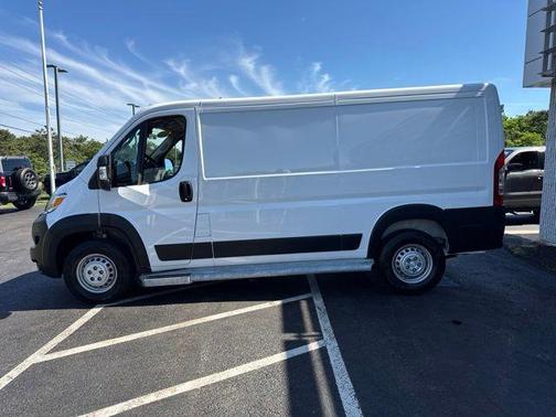 Bright White Clearcoat 2025 RAM ProMaster 2500 Base