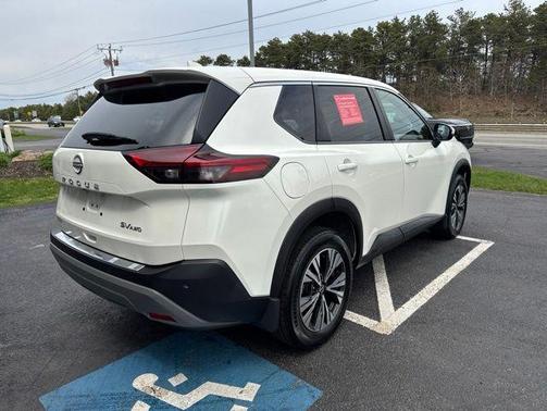 White 2023 Nissan Rogue SV
