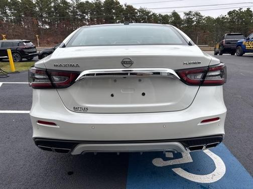 2023 Nissan Maxima Platinum