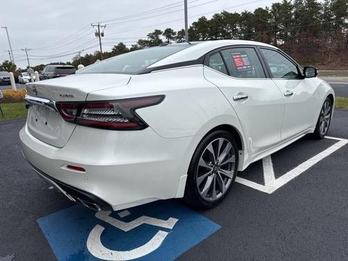 2023 Nissan Maxima Platinum