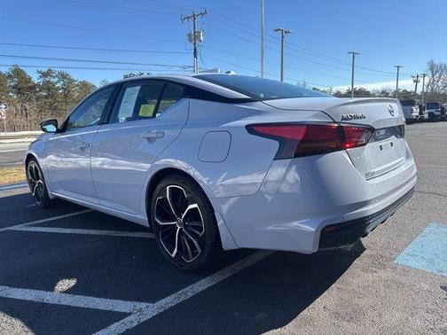 2024 Nissan Altima 2.5 SR