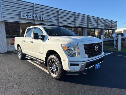 2021 Nissan Titan SV