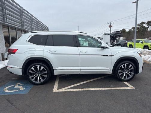 2023 Volkswagen Atlas 3.6L SEL Premium R-Line