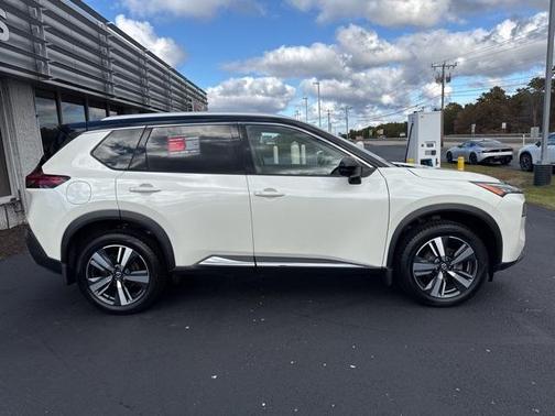 2021 Nissan Rogue SL