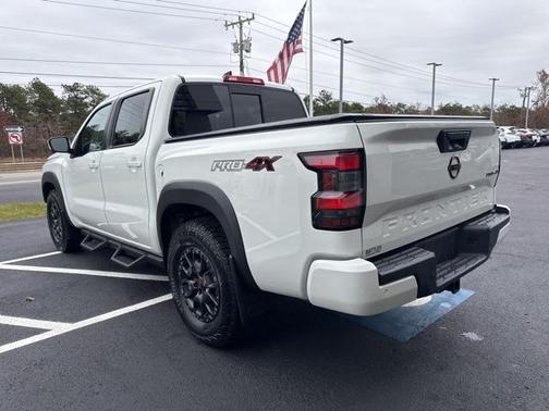 2022 Nissan Frontier PRO-4X