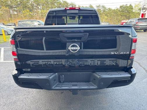 Black 2023 Nissan Frontier SV