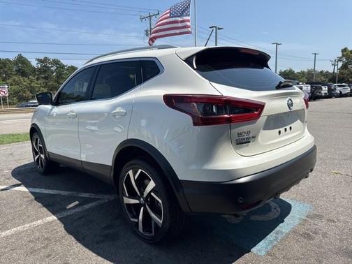 2022 Nissan Rogue Sport SL