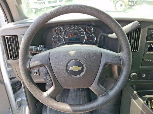 Summit White 2026 Chevrolet Express 2500 Work Van