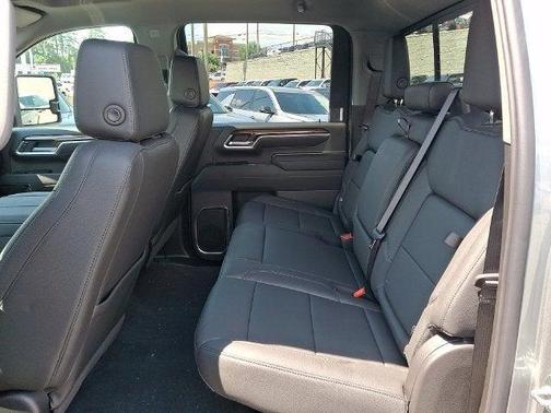 Sterling 2026 Chevrolet Silverado 2500 LT