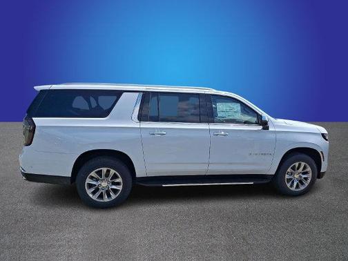 Polar White 2026 Chevrolet Suburban Premier