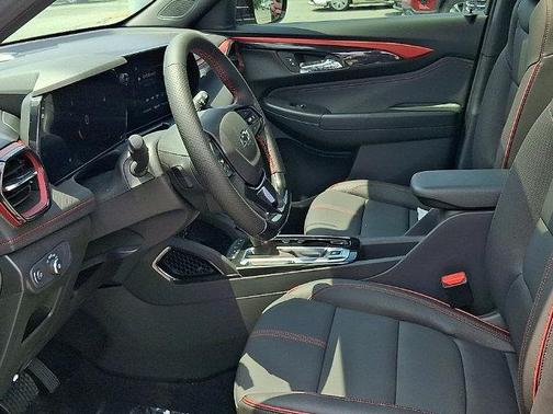 Pearl 2026 Chevrolet Trailblazer RS