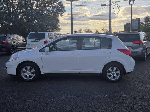 2009 Nissan Versa 1.8 S