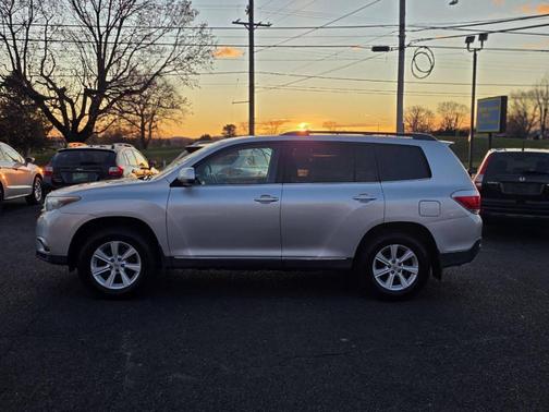 2013 Toyota Highlander SE