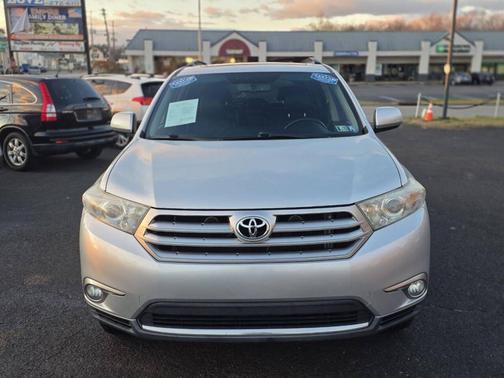 2013 Toyota Highlander SE
