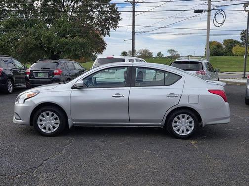 2016 Nissan Versa 1.6 SV