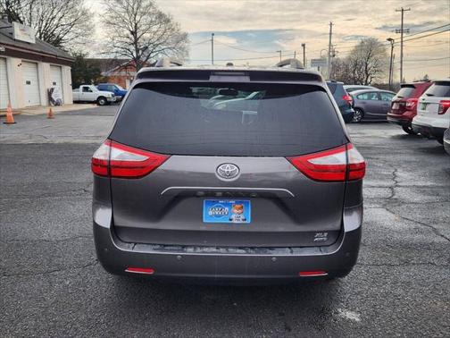 2015 Toyota Sienna XLE Premium