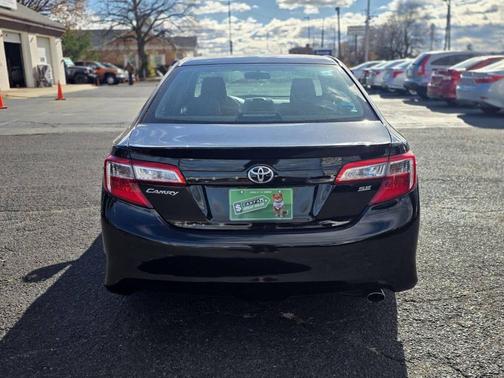2014 Toyota Camry SE