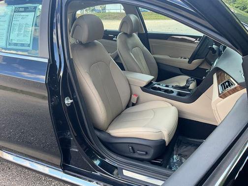 2017 Hyundai SONATA Limited