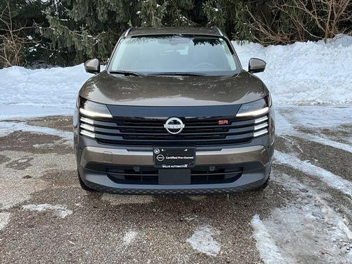 2025 Nissan Kicks SR