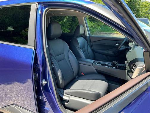 Caspian Blue Metallic 2023 Nissan Rogue SV