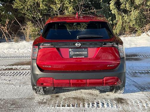 2025 Nissan Kicks SV