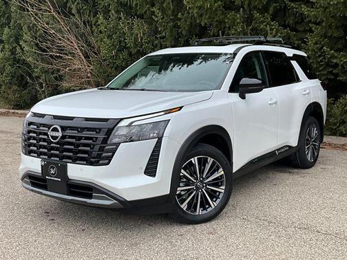 Everest White Pearl Tricoat 2026 Nissan Pathfinder Platinum