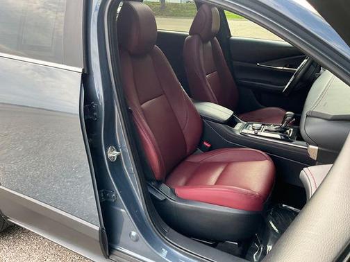2024 Mazda CX-30 2.5 S Carbon Edition