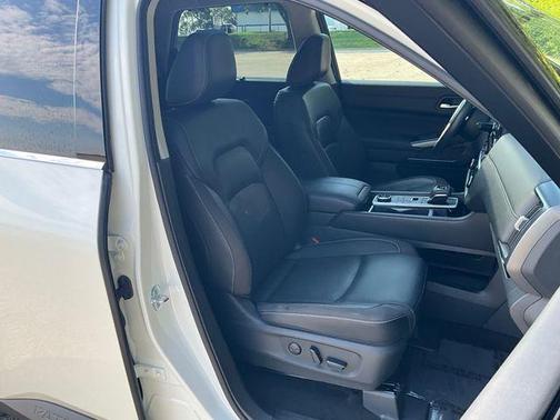 2024 Nissan Pathfinder SL 4WD