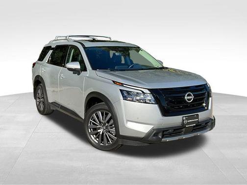 2024 Nissan Pathfinder SL 4WD
