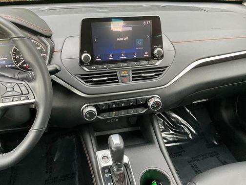 2022 Nissan Altima SR Intelligent AWD