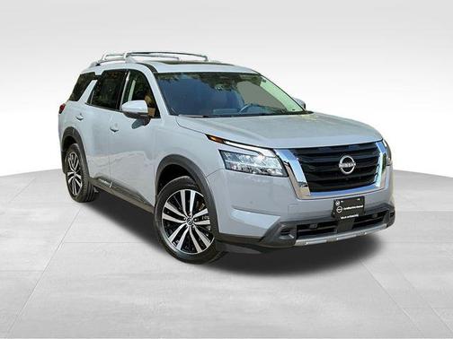 2023 Nissan Pathfinder Platinum 4WD