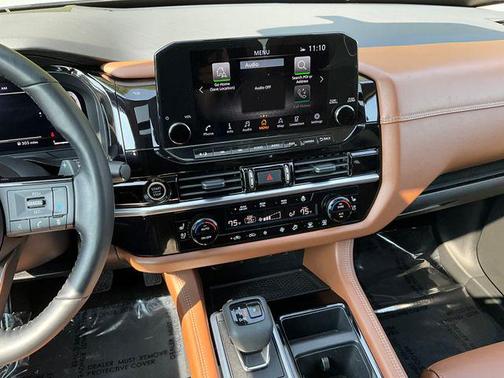 2023 Nissan Pathfinder Platinum 4WD